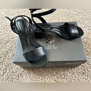 Vince Camuto Womens Black Open Toe Ankle Strap Sandals  New In Box  Size 6.5